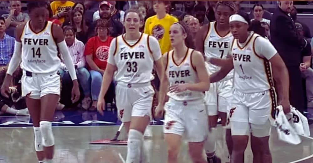 Caitlin Clark’s Challenging Start Energizes WNBA’s Popularity Surge