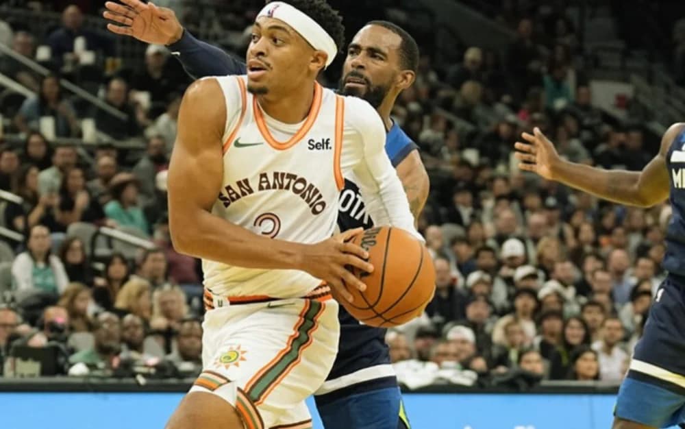 City Edition Jerseys: Spurs Breaking NBA Tradition in Tournament Twist!