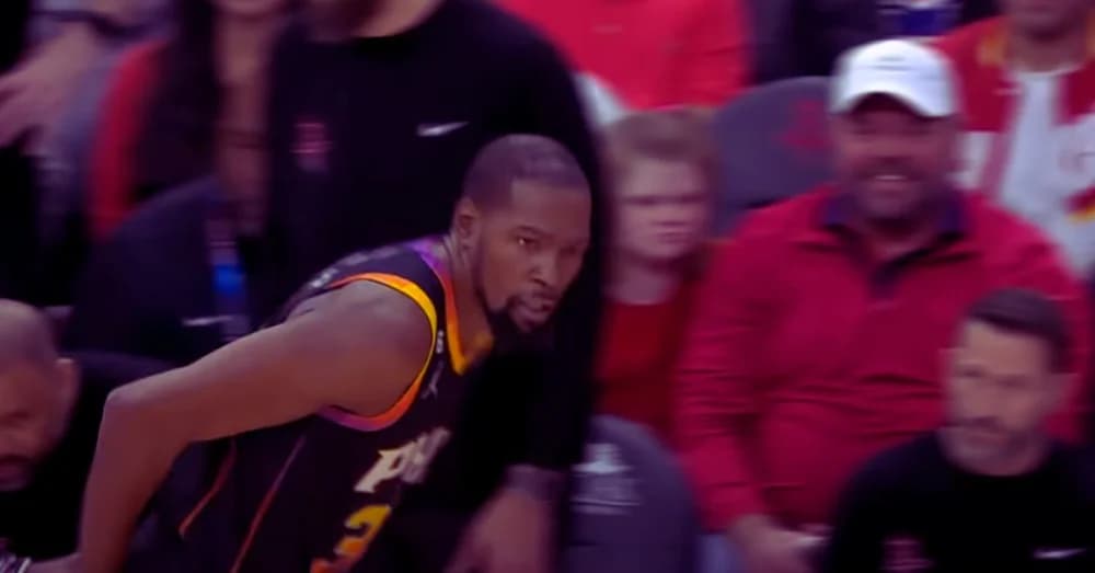 Kevin Durant’s Unprecedented Snub Leaves Fans and Teammates at Odds!