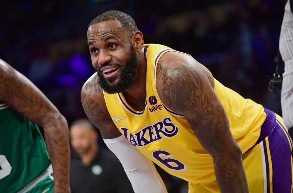 Los Angeles Journalist Criticizes LeBron James’ New Contract Extension for the Lakers
