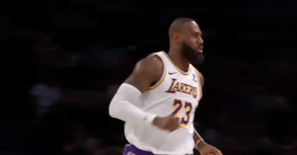 LeBron James Becomes NBA’s First Half-Billion Dollar Player with New Lakers Deal