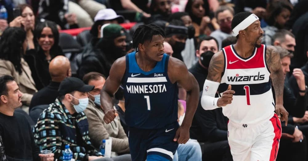 Anthony Edwards and Girlfriend Jeanine Robel Stun as ‘The Incredibles’ in Halloween Celebration