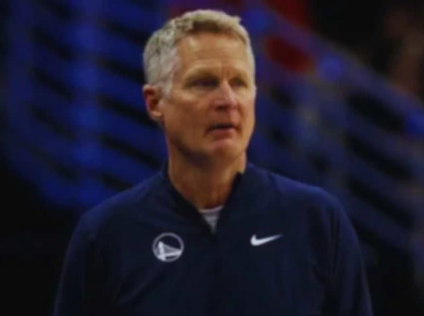 Steve Kerr’s Regretful Substitution Sparks Tough Decisions for Warriors’ Lineup
