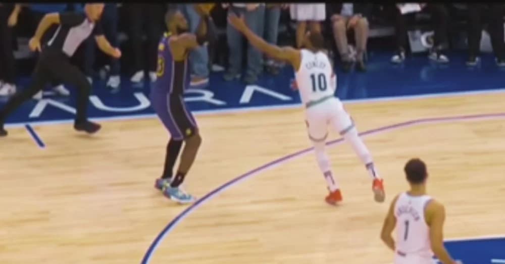 Lakers’ Star Disputes 2-Pointer Ruling in Late-Game Situation