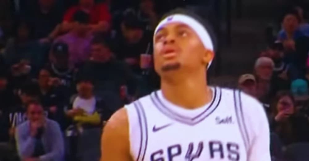 Keldon Johnson Enjoys College Football and Makes a Fan’s Day