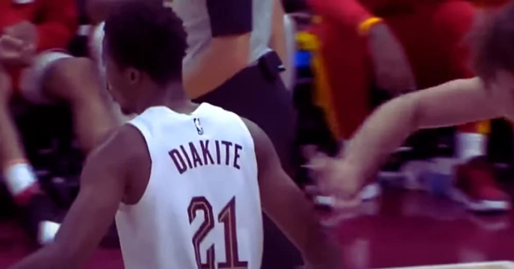 San Antonio Spurs Bolster Roster, Sign Mamadi Diakite to Two-Way Contract