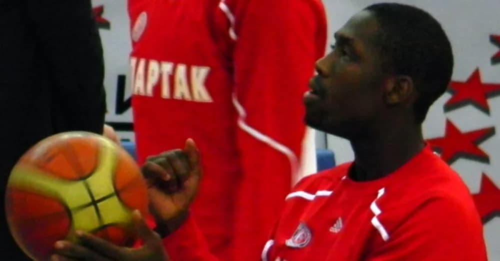 Sobriety or Strategy? Patrick Beverley’s Girlfriend Sparks Debate with Breath Test Video