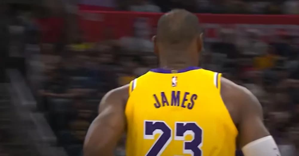 LeBron James Criticizes “One-on-One” Mentality in the NBA