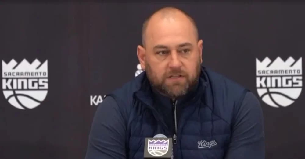 Sacramento Kings Offer Competitive Contract Extension to Coach Mike Brown