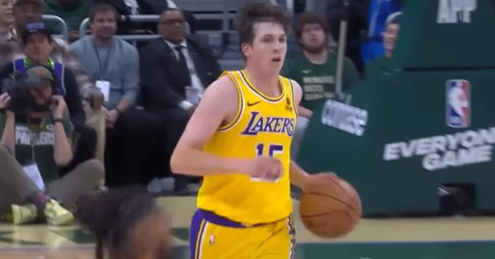 Lakers’ Controversial Play: Tanking or Tackling the Play-in Tournament?