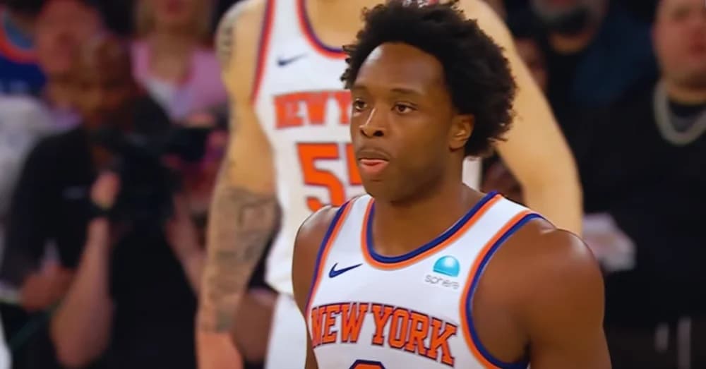 OG Anunoby Sparks Knicks to Victory in Debut, Randle Dominates with 39 Points