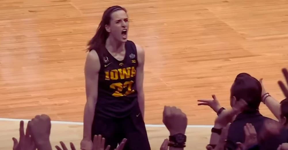 Taylor Swift and Caitlin Clark Witness Raiders’ Win Over Chiefs on Christmas Day