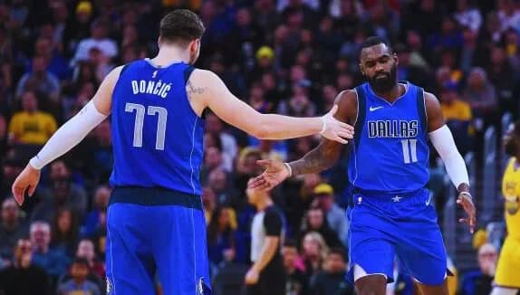 Hardaway Jr.’s Bold Prediction: Luka Doncic’s Near-Perfect Game Leaves Teammate Expecting 50/20/20