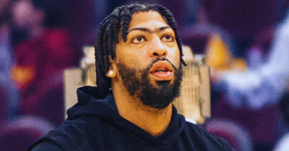 Anthony Davis Shines as Lakers Snap Losing Streak Against Spurs