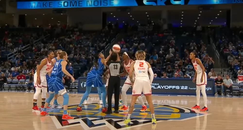 Connecticut Qualifies for the WNBA Finals after late comeback against Chicago Sky
