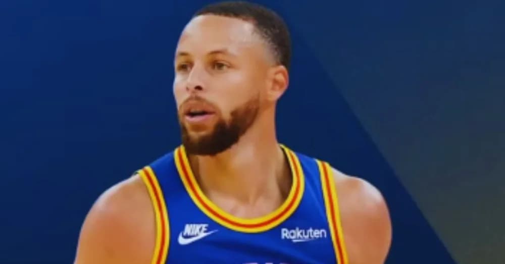 Stephen Curry Extends Contract with Golden State Warriors