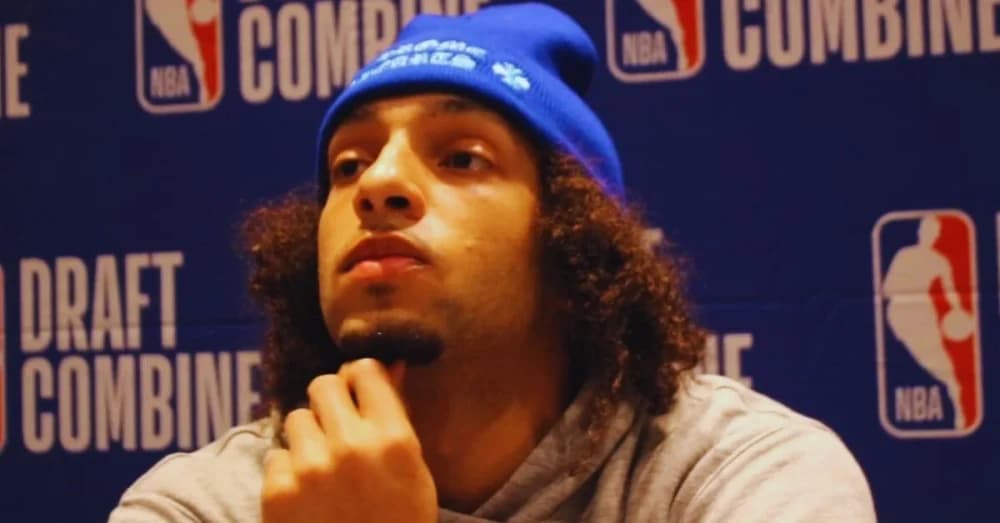 Could Devin Carter Be the Perfect Partner for Tyrese Maxey?