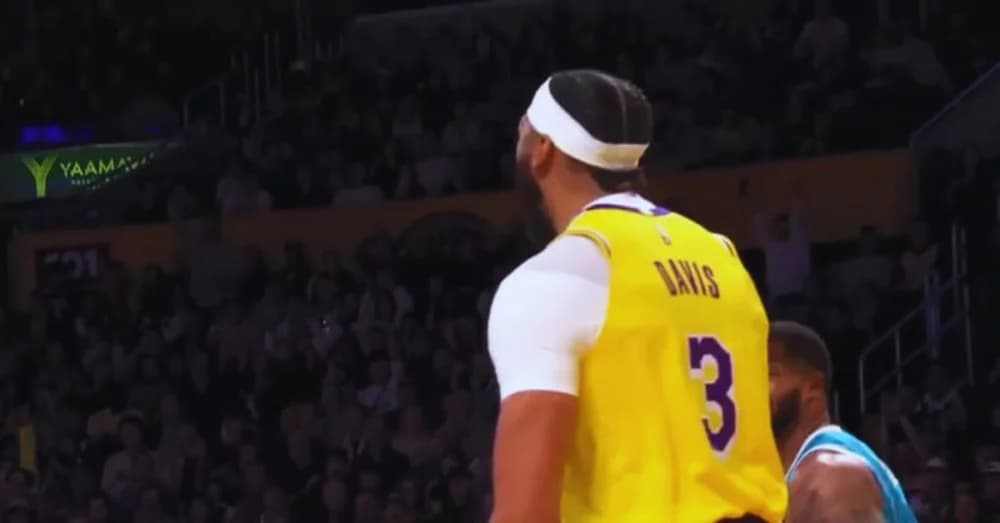 Lakers Balance Short-Term Ambition with Long-Term Stability