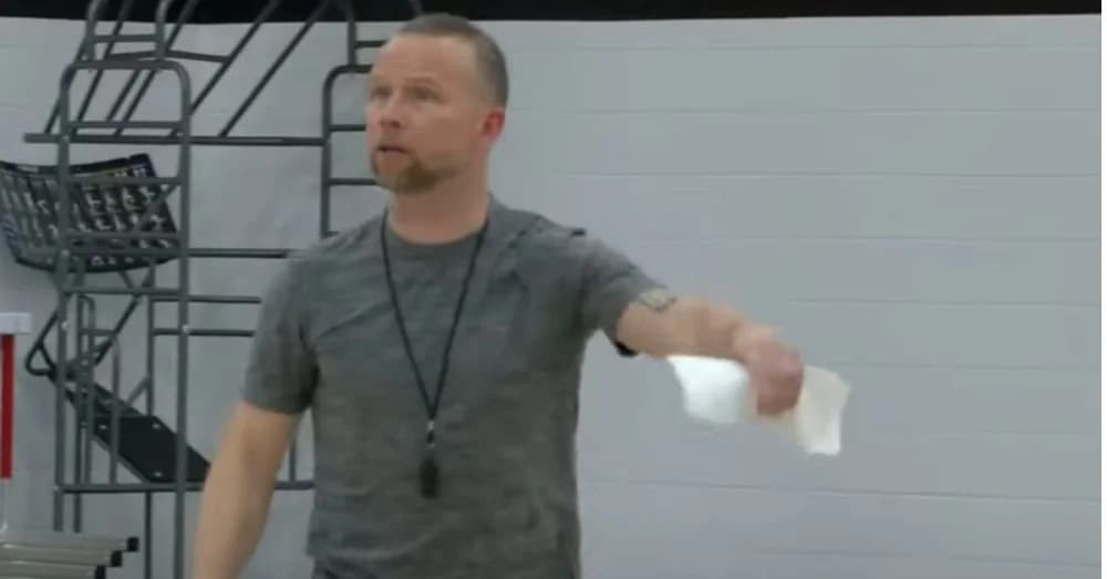 Louisville Basketball Mailbag: Standout Players in Pat Kelsey’s Unofficial Debut