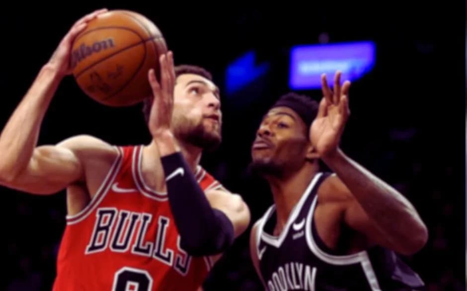 Zach LaVine Out 3-4 Weeks: Foot Inflammation Update