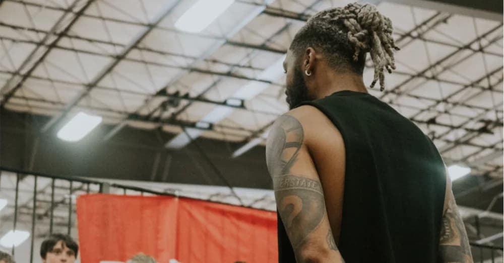 Stay or Go? Mysterious Tweet from D’Angelo Russell Divides Lakers Fans